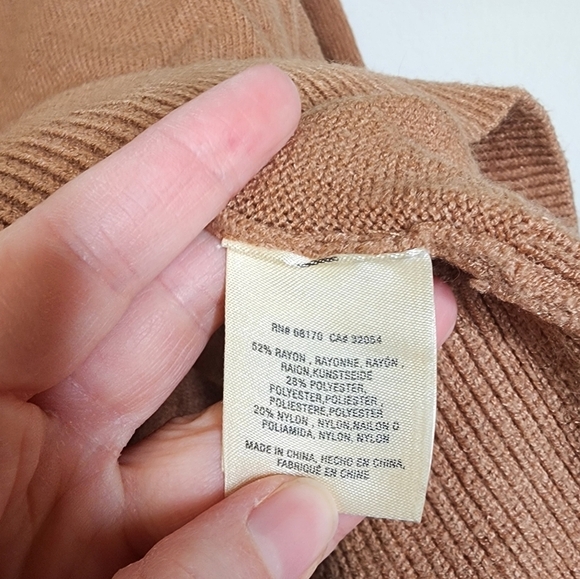 Anthropologie Moth Off the Shoulder Sweater L - Picture 6 of 7